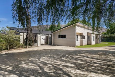 Photo of property in 293 Riverbank Road, Wanaka, 9382