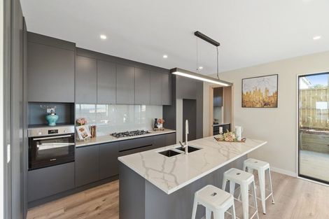 Photo of property in 14 Glann Lane, Flat Bush, 2019