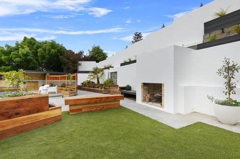 Photo of property in 66 Hackthorne Road, Cashmere, Christchurch, 8022