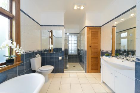 Photo of property in 143 Featherston Street, Palmerston North, 4410