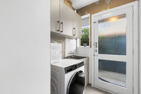 Photo of property in 35 Montclare Avenue, Avonhead, Christchurch, 8042