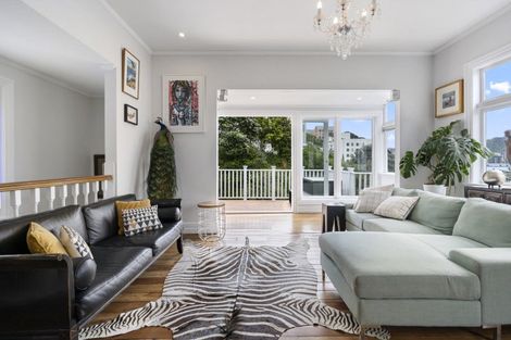 Photo of property in 11 Hay Street, Oriental Bay, Wellington, 6011
