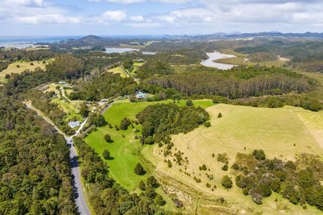 Photo of property in 1500 Ngunguru Road, Ngunguru, Whangarei, 0173