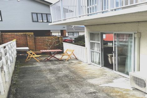 Photo of property in 8/32 Akaroa Drive, Maupuia, Wellington, 6022