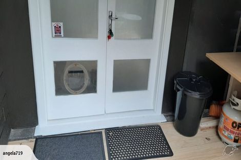 Photo of property in 36 Milne Terrace, Island Bay, Wellington, 6023