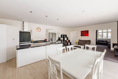 Photo of property in 19 Kew Grove, Raumati Beach, Paraparaumu, 5032