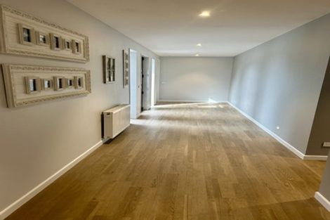 Photo of property in 5 Old Racecourse Road, Albert Town, Wanaka, 9305