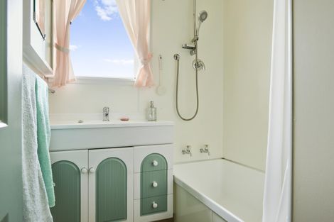 Photo of property in 45 Te Wheoro Street, Meremere, Mercer, 2474