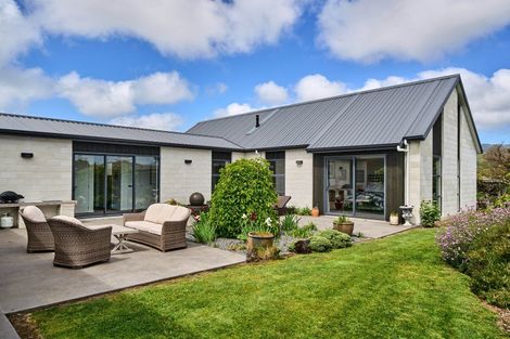 Photo of property in 41 Hudson Place, Paraparaumu, 5032