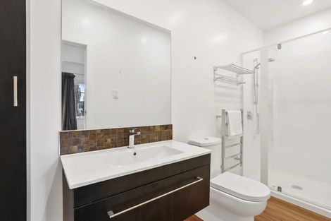 Photo of property in 43 Atkinson Road, Titirangi, Auckland, 0604