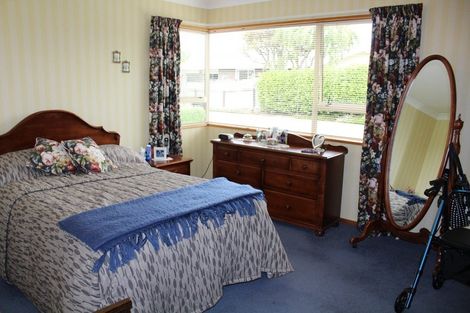 Photo of property in 74 Arthur Street, Winton, 9720