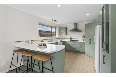 Photo of property in 32 Eaglesome Avenue, Aidanfield, Christchurch, 8025