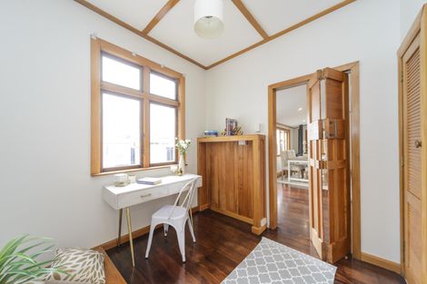 Photo of property in 143 Featherston Street, Palmerston North, 4410