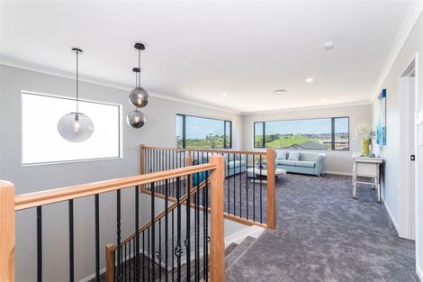 Photo of property in 15 Tawatawa Street, Long Bay, Auckland, 0630