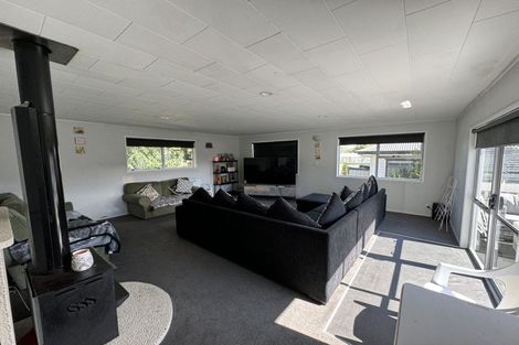 Photo of property in 32 Fairlight Place, Manurewa, Auckland, 2102