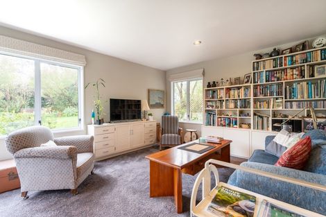 Photo of property in 6 Rosehill Road, Macandrew Bay, Dunedin, 9077