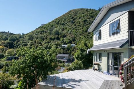Photo of property in 4 Finlay Grove, Waikawa, Picton, 7220