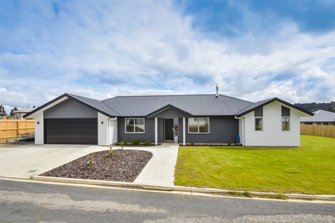 Photo of property in 66 Grandvista Drive, Green Island, Dunedin, 9018