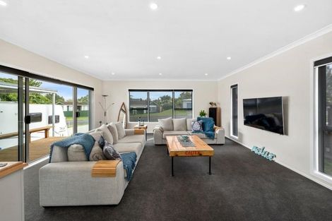 Photo of property in 66 Pohutukawa Drive, Tokoroa, 3420
