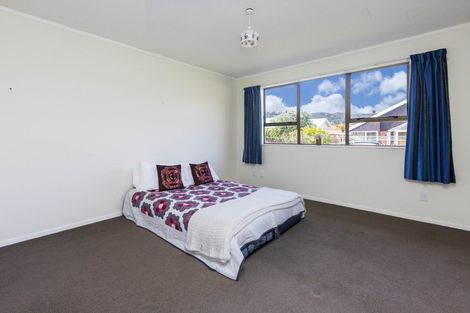 Photo of property in 2/48 Kowhai Avenue, Ebdentown, Upper Hutt, 5018