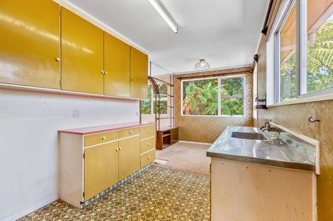 Photo of property in 17 Carlton Terrace, Westown, New Plymouth, 4310