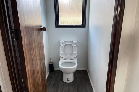 Photo of property in 18 Garland Drive, St Andrews, Hamilton, 3200