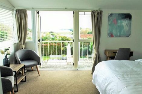 Photo of property in 32 Regent Street, Devonport, Auckland, 0624