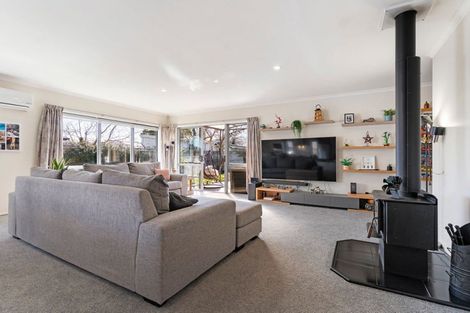 Photo of property in 3 Tararua Crescent, Carterton, 5713