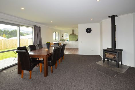 Photo of property in 66 Grandvista Drive, Green Island, Dunedin, 9018