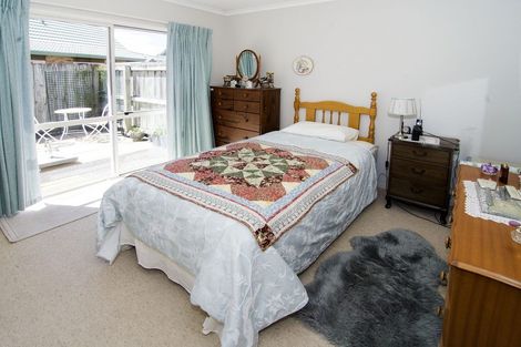 Photo of property in Holdsworth Villas, 59/2 William Donald Drive, Solway, Masterton, 5810