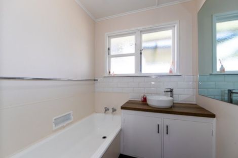 Photo of property in 605 Collinge Road, Mayfair, Hastings, 4122