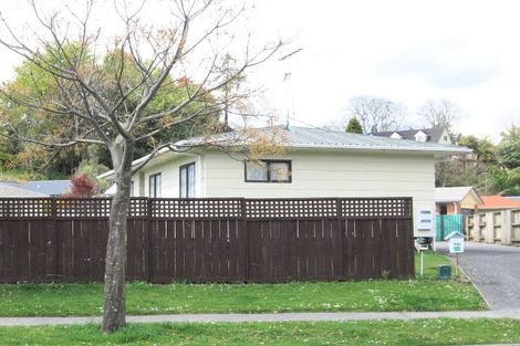 Photo of property in 54a Aquarius Drive, Kawaha Point, Rotorua, 3010