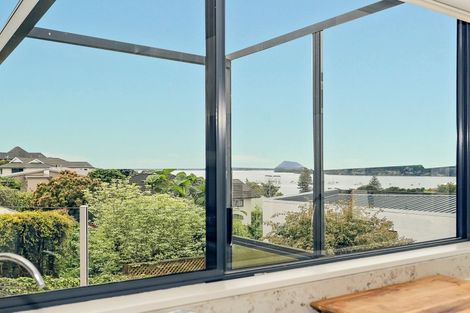 Photo of property in 1 Owen Place, Omokoroa, 3114