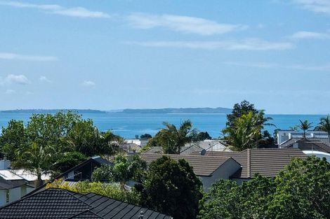Photo of property in 102a Kitchener Road, Milford, Auckland, 0620
