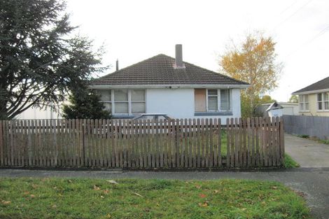 Photo of property in 30 Lambeth Crescent, Northcote, Christchurch, 8052