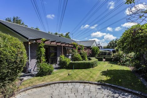 Photo of property in 56 Westgrove Avenue, Avonhead, Christchurch, 8042