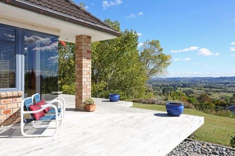 Photo of property in 96 Awanui Rise, Papakura, 2582