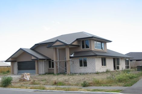 Photo of property in 11 Foresters Crescent, Parklands, Christchurch, 8083