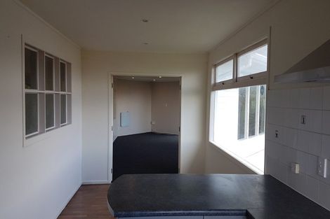 Photo of property in 204 East Coast Road, Forrest Hill, Auckland, 0620
