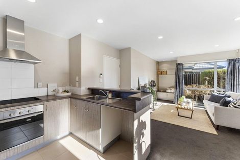 Photo of property in 215a Bower Avenue, North New Brighton, Christchurch, 8083