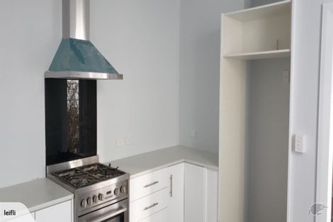 Photo of property in 76 Tinakori Road, Thorndon, Wellington, 6011