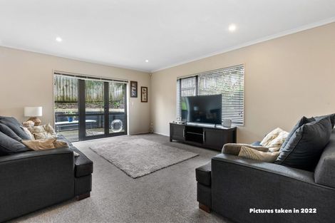 Photo of property in 31d Chieftain Rise, Goodwood Heights, Auckland, 2105