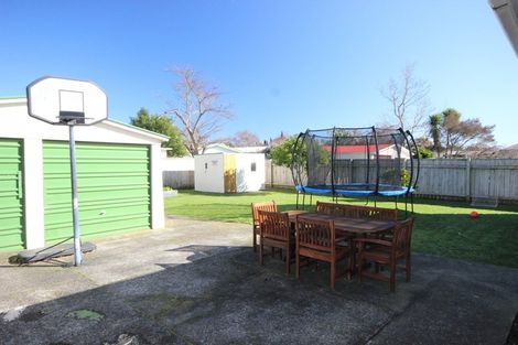 Photo of property in 26 Mokau Place, Terrace End, Palmerston North, 4410