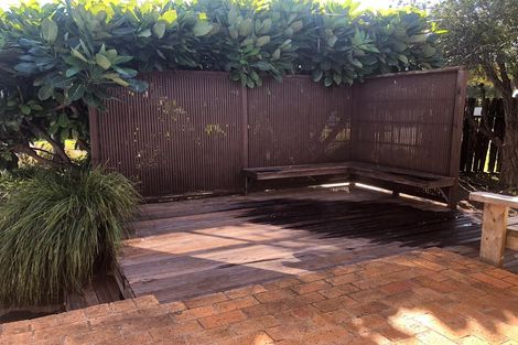 Photo of property in 54 Wellesley Road, Mangere Bridge, Auckland, 2022