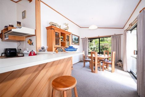 Photo of property in 5 Puketiro Place, Paihia, 0200