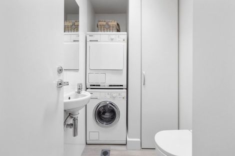 Photo of property in Customhouse Apartments, 314l Maunganui Road, Mount Maunganui, 3116