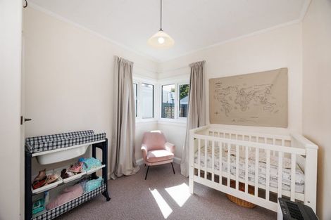 Photo of property in 8 Karaka Street, Hokowhitu, Palmerston North, 4410