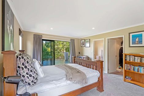 Photo of property in 4 Tarapatiki Drive, Whitianga, 3510