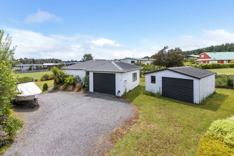 Photo of property in 18 Rowena Crescent, Motuoapa, Turangi, 3382