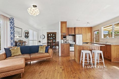 Photo of property in 2/36 Cassino Street, Bayswater, Auckland, 0622